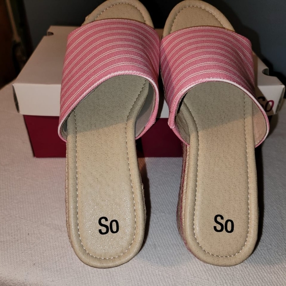 SO Sandals - New In Box - Picture 4 of 5
